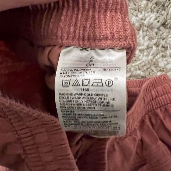 OLD NAVY Linen Shorts in Pink - Size Small - Picture 4 of 5